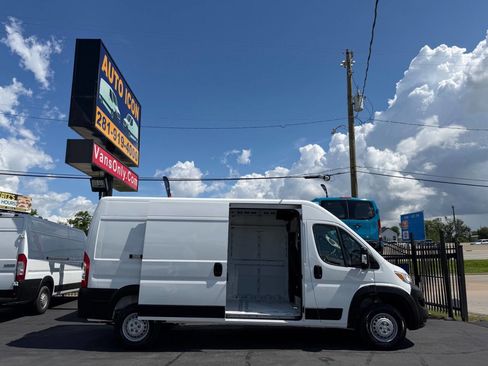 Used 2025 RAM ProMaster 3500 w/ Convenience Group FWD image 5