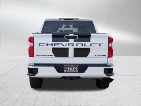 Used 2022 Chevrolet Silverado 1500 Custom w/ Rally Edition AWD/4WD image 6