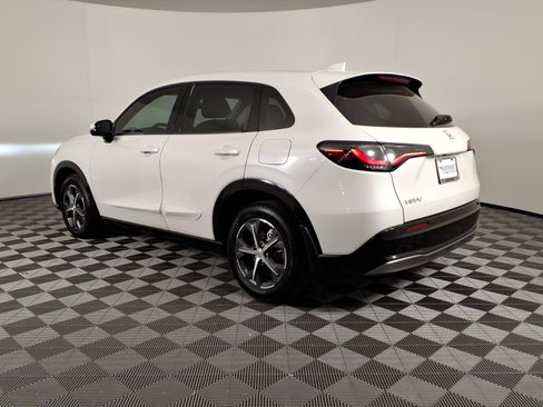 Used 2025 Honda HR-V EX-L image 3