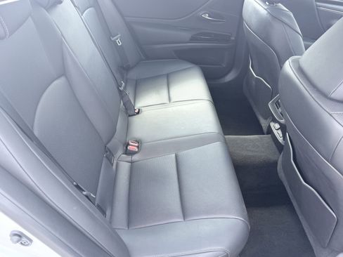 Used 2022 Lexus ES 250 w/ Premium Package image 46