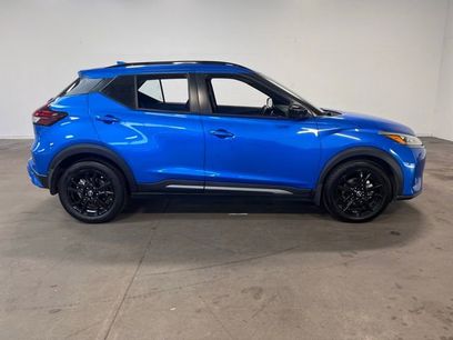 Used 2023 Nissan Kicks SR