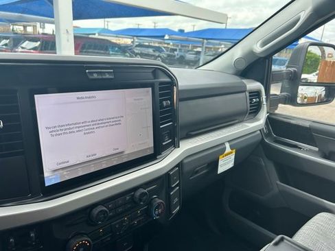 New 2026 Ford F350 XLT w/ XLT Premium Package AWD/4WD image 7