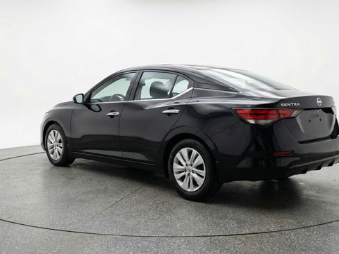 Used 2025 Nissan Sentra S FWD image 6