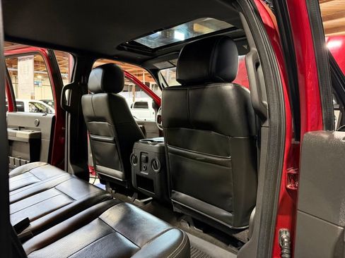 Used 2015 Ford F250 Lariat w/ Lariat Ultimate Package AWD/4WD image 26