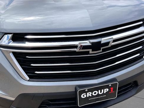 Used 2023 Chevrolet Traverse LT FWD image 29