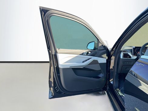 New 2026 BMW X5 xDrive50e w/ Climate Comfort Package image 23