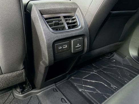Used 2022 Chevrolet Blazer RS FWD image 33