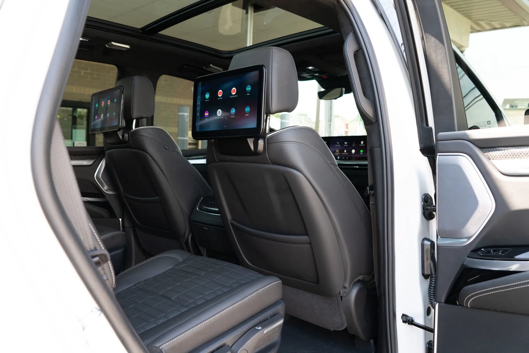 Used 2025 Cadillac Escalade V w/ LPO, Floor Liner Package AWD/4WD image 29