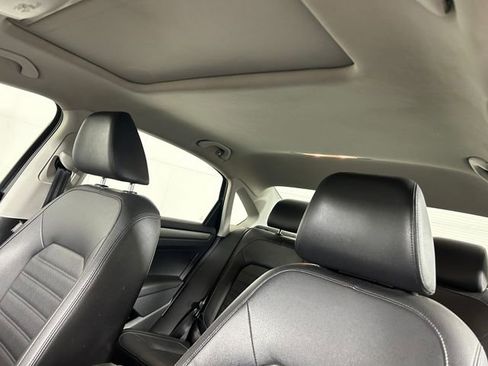 Used 2015 Volkswagen Passat 1.8T SE image 13