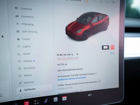 Used 2022 Tesla Model Y Performance AWD/4WD image 47