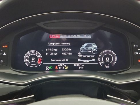 Used 2025 Audi RS Q8 performance image 19