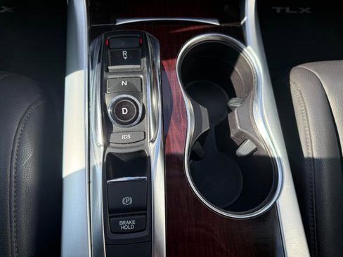Used 2015 Acura TLX V6 image 15