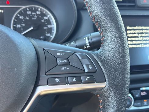 New 2025 Nissan Versa SR w/ Trunk Package image 20