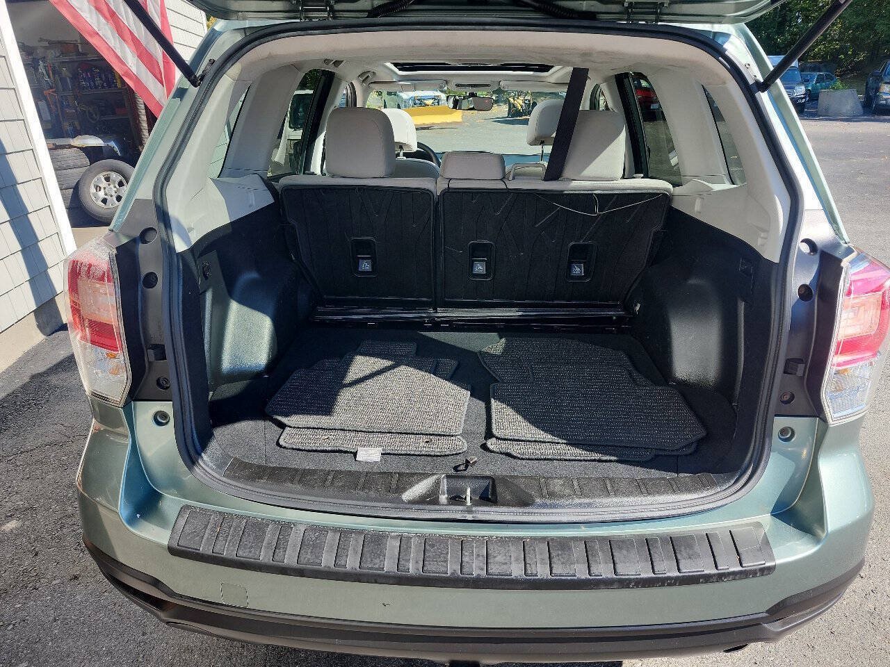 Used 2017 Subaru Forester 2.5i Premium w/ All-Weather Package AWD/4WD image 6