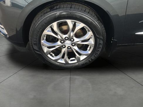 Used 2019 Buick Enclave Avenir w/ Avenir Technology Package AWD/4WD image 3