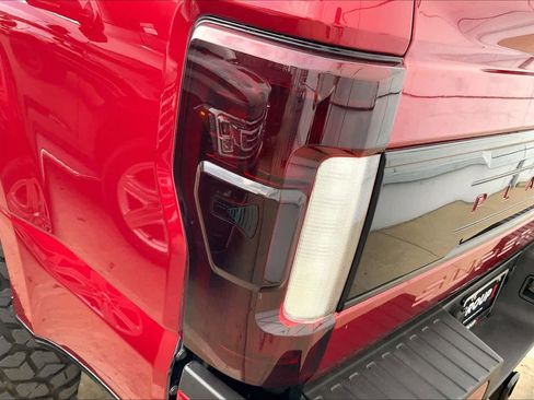 Used 2017 Ford F250 Platinum w/ Platinum Ultimate Package image 28