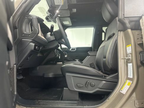 New 2026 Ford Expedition Active image 21