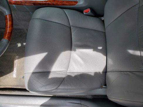 Used 2005 Toyota Avalon image 18