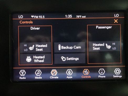 Used 2020 Jeep Cherokee Latitude Plus AWD/4WD image 16