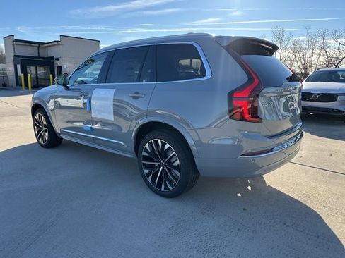 New 2026 Volvo XC90 B6 Ultra image 5