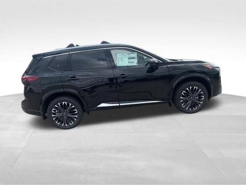 New 2025 Nissan Rogue Platinum image 17