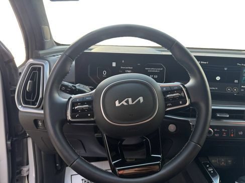 Used 2025 Kia Sorento SX Prestige AWD/4WD image 13