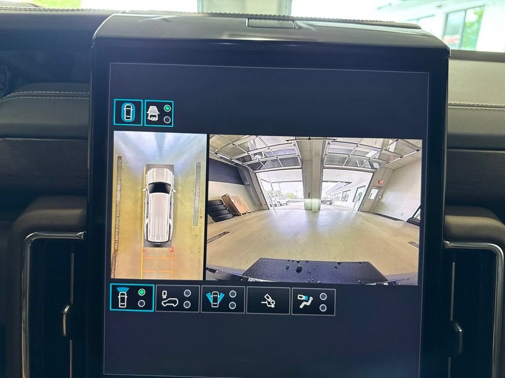 New 2026 GMC Yukon XL Denali Ultimate AWD/4WD image 42
