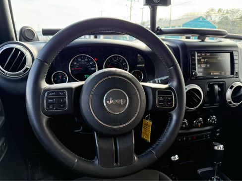 Used 2014 Jeep Wrangler Sahara w/ Connectivity Group image 16