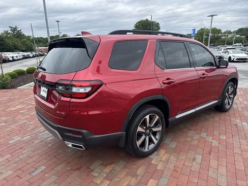 Certified 2025 Honda Pilot Elite image 36