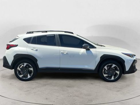 Used 2024 Subaru Crosstrek 2.5i Limited w/ Crosstrek Mirror Package AWD/4WD image 6