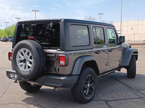Used 2023 Jeep Wrangler Unlimited Sport AWD/4WD image 22