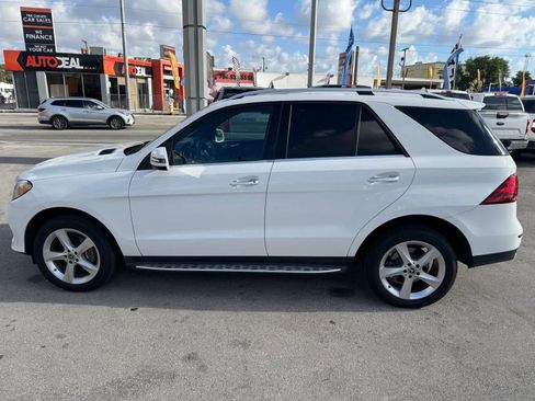 Used 2018 Mercedes-Benz GLE 350 w/ Premium 1 Package image 9