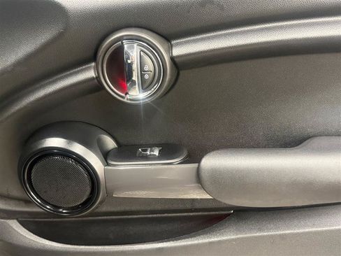 Used 2016 MINI Cooper 2-Door Hardtop FWD image 11