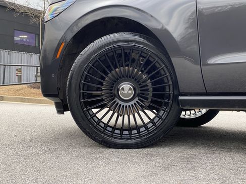 Used 2025 Lincoln Navigator Reserve w/ Jet Appearance Package image 17