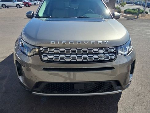 Used 2023 Land Rover Discovery Sport SE image 3