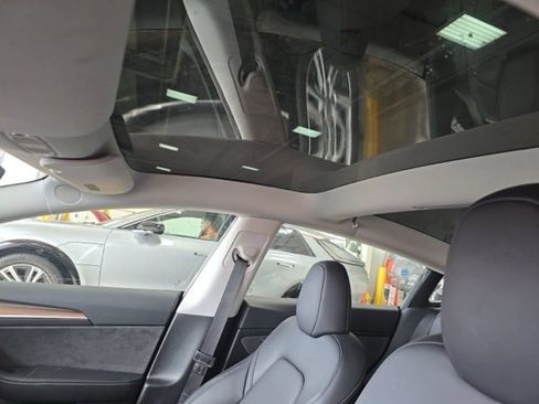 Used 2023 Tesla Model 3 Standard Range RWD image 12