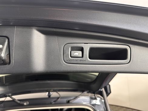 Used 2025 Honda CR-V EX-L image 21