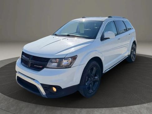 Used 2020 Dodge Journey Crossroad FWD image 3