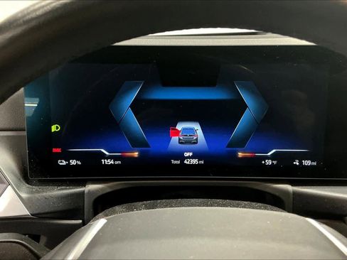 Used 2023 BMW i4 eDrive40 image 22