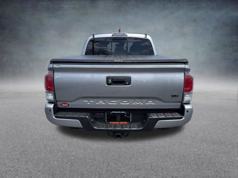 Used 2021 Toyota Tacoma TRD Off-Road w/ Technology Package AWD/4WD image 4