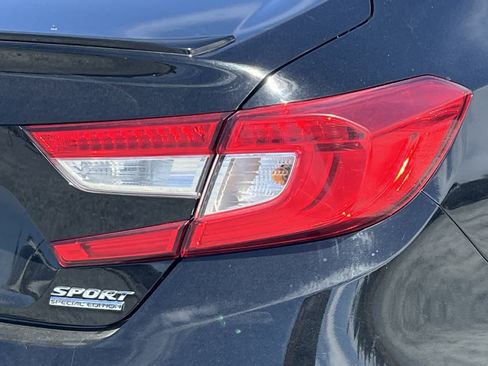 Used 2022 Honda Accord Sport Special Edition image 13