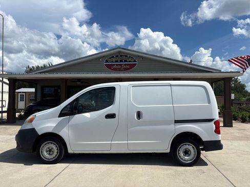 Used 2016 Nissan NV200 SV w/ Back Door Glass Package FWD image 8