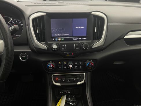 Used 2022 GMC Terrain SLE w/ Driver Convenience Package FWD image 24
