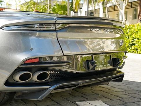 Used 2023 Aston Martin DBS Volante image 51