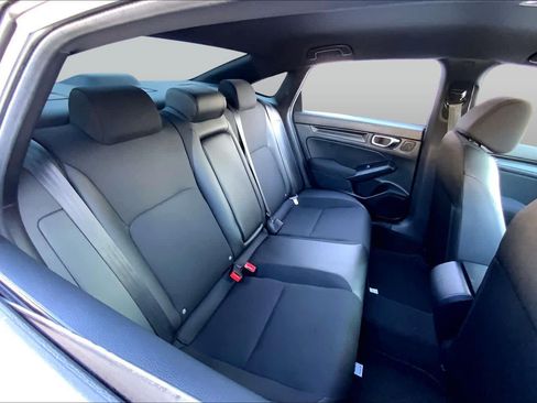 Used 2025 Honda Civic Sport image 19