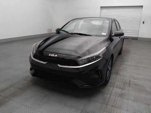Used 2024 Kia Forte LXS FWD image 15