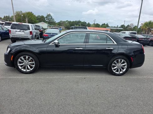 Used 2017 Chrysler 300 C w/ Light Group image 2