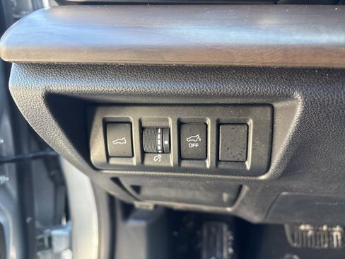 Used 2020 Subaru Outback Limited w/ Tech Package 2 image 21