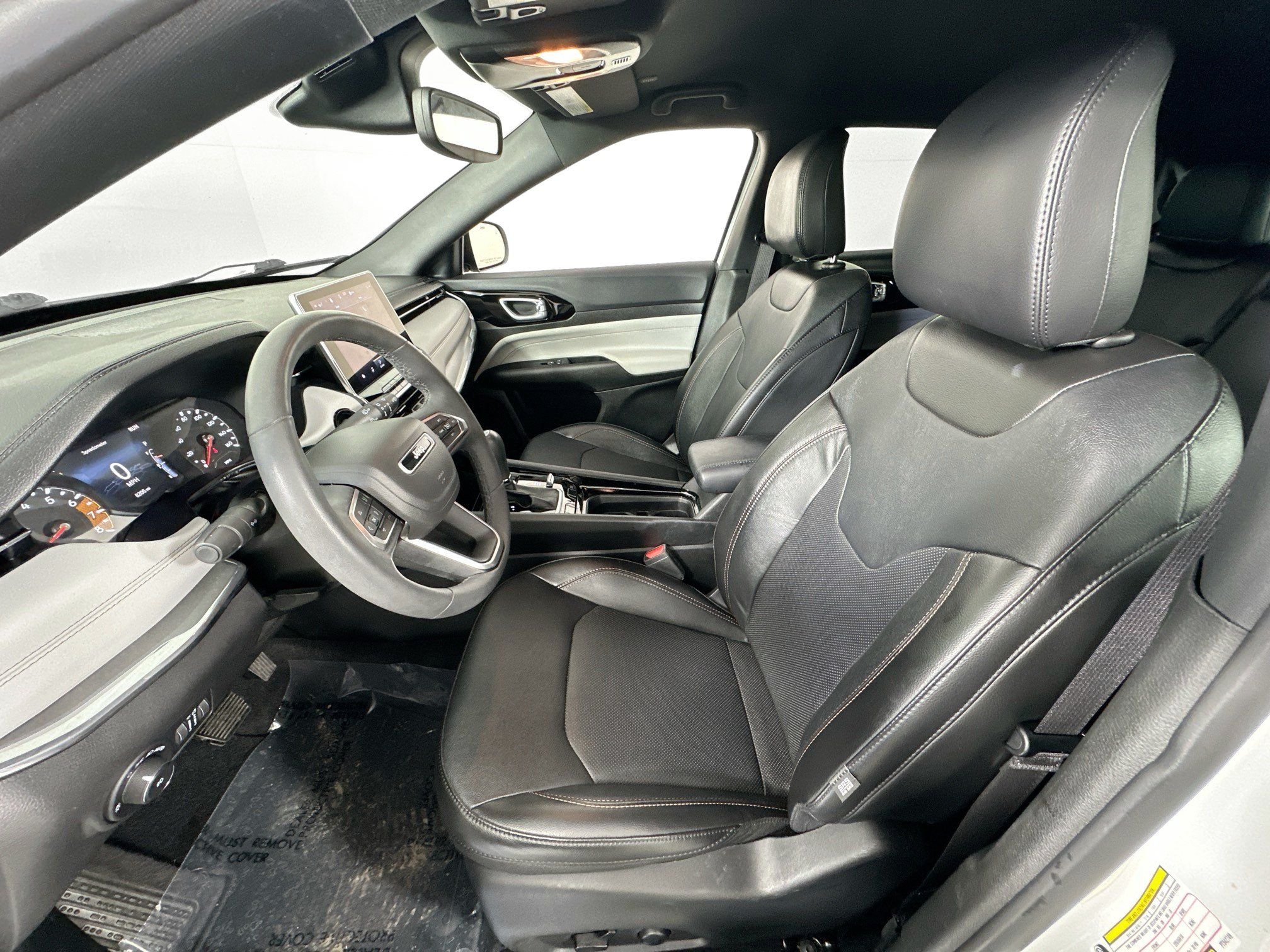 Used 2023 Jeep Compass Limited AWD/4WD image 20