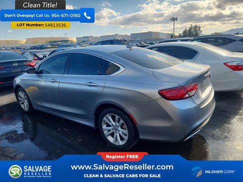 Used 2017 Chrysler 200 Limited Platinum w/ Comfort & Convenience Group FWD image 3